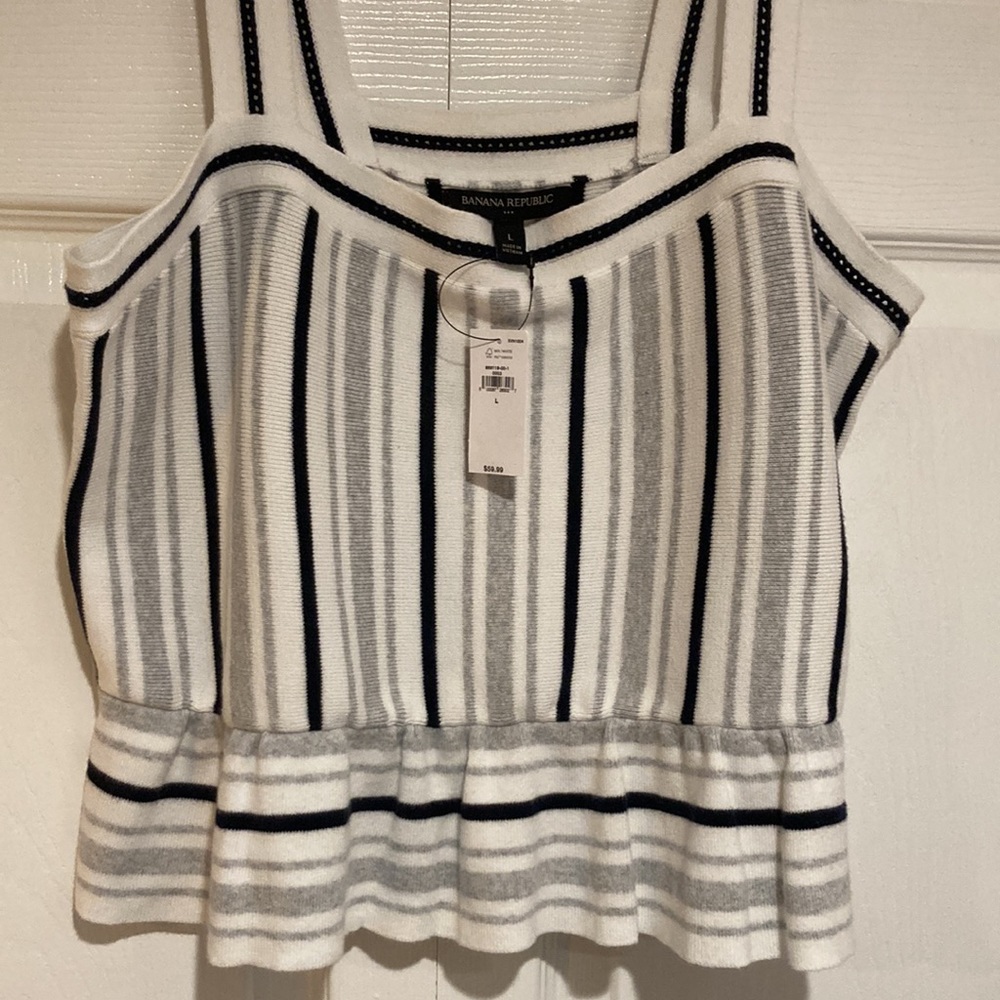 Banana Republic SWEATER TANK - Picture 3 of 8